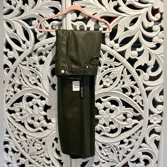 BLANKNYC Franklin High Waist Faux Leather Wide Leg Pants - Picture 6 of 7